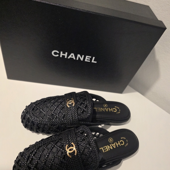 CHANEL MULES 2026 NEW - Picture 14 of 17